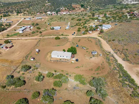 24804 Rodeo Dr, Tehachapi, CA 93561 photo 68