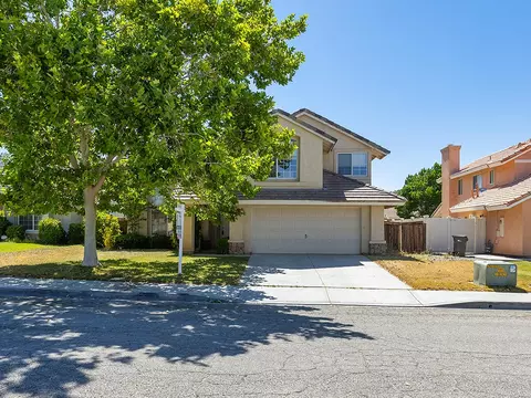 44015 36th St W, Lancaster, CA 93536