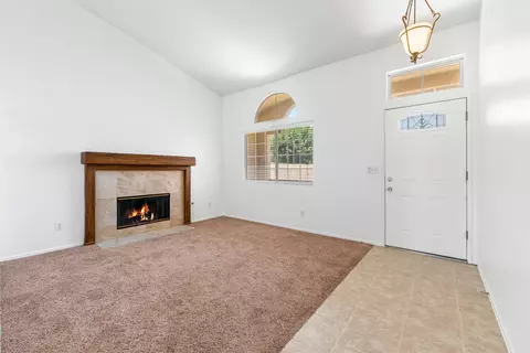 44211 37th St W, Lancaster, CA 93536 photo 4