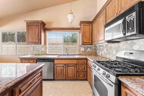 44211 37th St W, Lancaster, CA 93536 photo 9