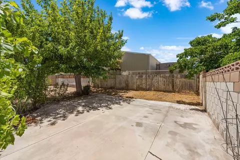 44211 37th St W, Lancaster, CA 93536 photo 31