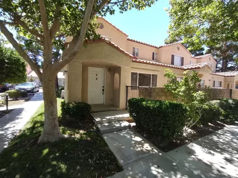 43453 30th St W #3, Lancaster, CA 93536