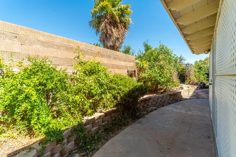 37717 17th St E, Palmdale, CA 93550 photo 22