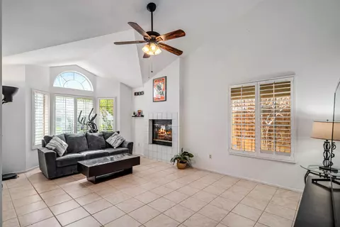 37717 17th St E, Palmdale, CA 93550 photo 5