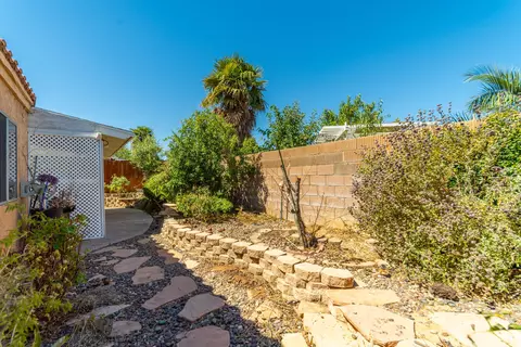 37717 17th St E, Palmdale, CA 93550 photo 24