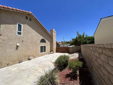 5519 Pine Ave, Palmdale, CA 93551 photo 69