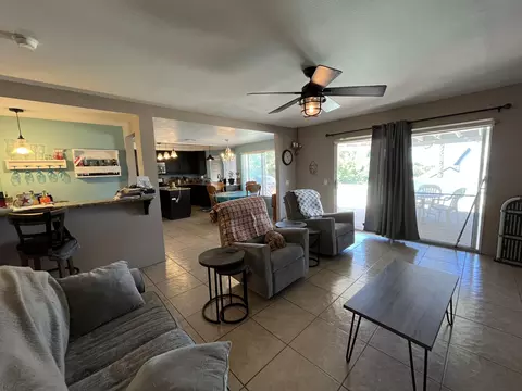 5519 Pine Ave, Palmdale, CA 93551 photo 9