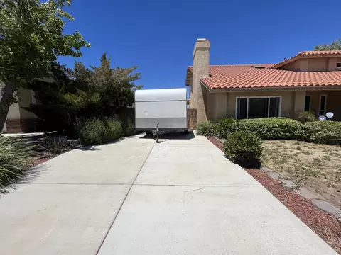 5519 Pine Ave, Palmdale, CA 93551 photo 3
