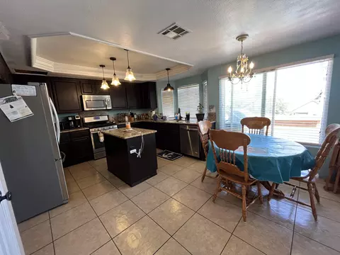 5519 Pine Ave, Palmdale, CA 93551 photo 14