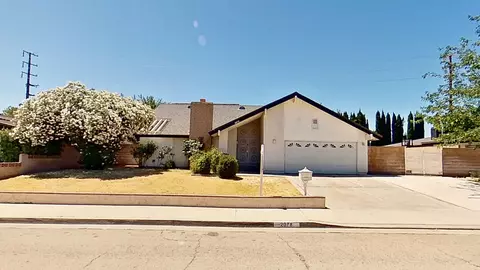2078 Spice St, Lancaster, CA 93536