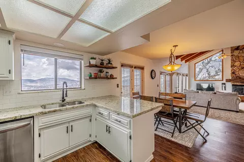 27080 Oakflat Dr, Tehachapi, CA 93561 photo 15
