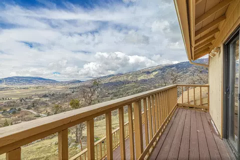 27080 Oakflat Dr, Tehachapi, CA 93561 photo 24