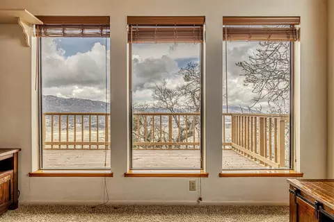 27080 Oakflat Dr, Tehachapi, CA 93561 photo 9