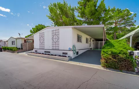48303 20th St W #SPC 178, Lancaster, CA 93534