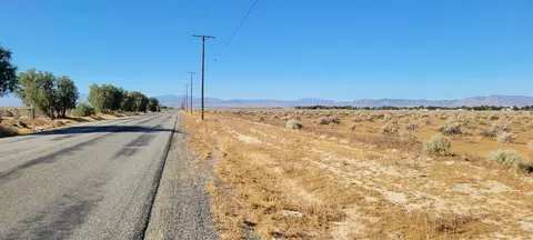 50 St E Vic H10, Lancaster, CA 93535 photo 2