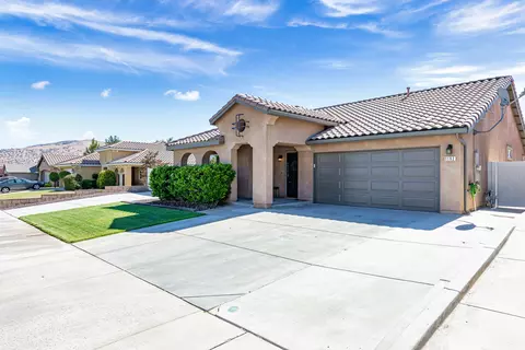 1192 Canyon Dr, Tehachapi, CA 93561 photo 3