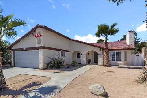 2316 Thomas Ave, Palmdale, CA 93550 photo 2