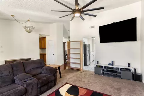 2316 Thomas Ave, Palmdale, CA 93550 photo 6