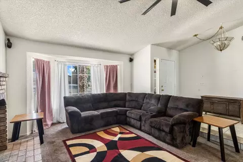 2316 Thomas Ave, Palmdale, CA 93550 photo 5