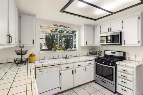 2316 Thomas Ave, Palmdale, CA 93550 photo 7