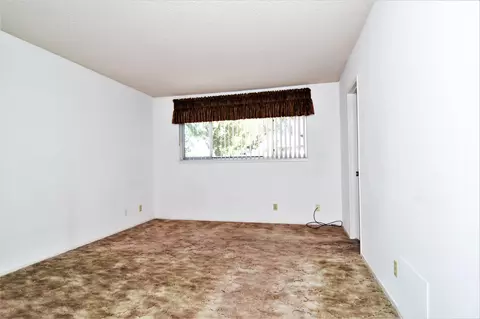 1154 Lingard St E, Lancaster, CA 93535 photo 12