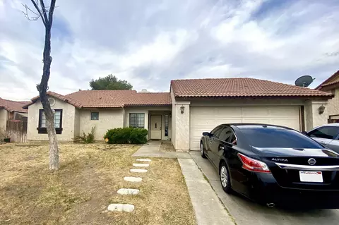 37736 Lupine St, Palmdale, CA 93552