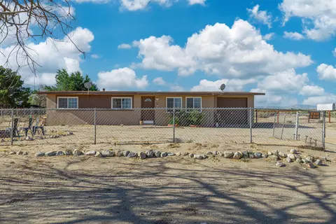 8532 Lancaster Blvd E, Lancaster, CA 93535