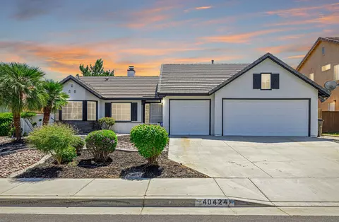 40424 Gorham Ln, Palmdale, CA 93551
