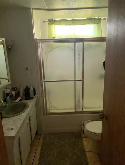 16511 Garfield Ave #18C, Paramount, CA 90723 photo 7