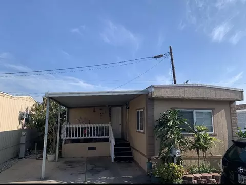 16511 Garfield Ave #18C, Paramount, CA 90723 photo 2