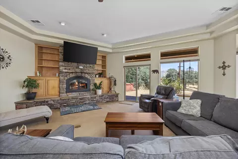 21080 Black Oak Dr, Tehachapi, CA 93561 photo 7