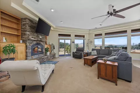 21080 Black Oak Dr, Tehachapi, CA 93561 photo 6