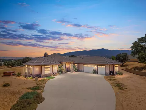 21080 Black Oak Dr, Tehachapi, CA 93561 photo 3