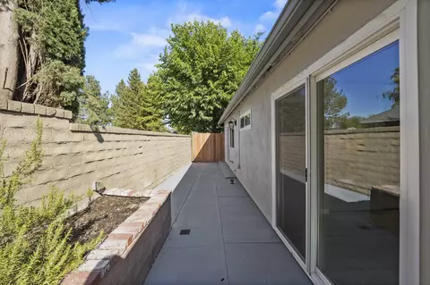 27322 Garza Dr, Saugus, CA 91350 photo 42