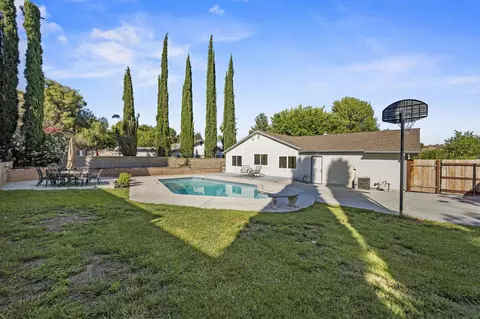 27322 Garza Dr, Saugus, CA 91350 photo 47