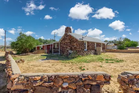 11862 Nancy Ave, Boron, CA 93516 photo 2