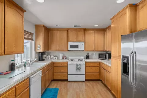 20600 Ridgecrest Dr, Tehachapi, CA 93561 photo 17