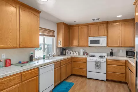 20600 Ridgecrest Dr, Tehachapi, CA 93561 photo 16
