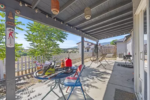 20600 Ridgecrest Dr, Tehachapi, CA 93561 photo 27