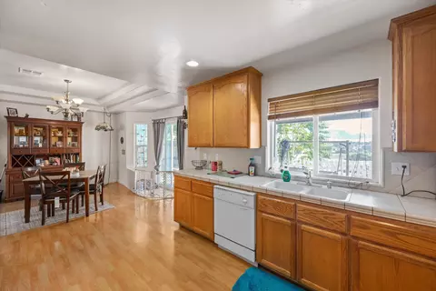 20600 Ridgecrest Dr, Tehachapi, CA 93561 photo 18