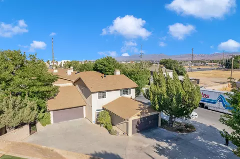 1015 Beechdale Dr, Palmdale, CA 93551