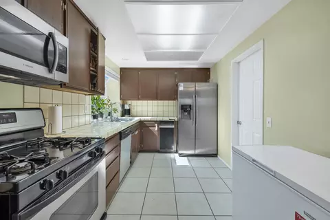 1015 Beechdale Dr, Palmdale, CA 93551 photo 12