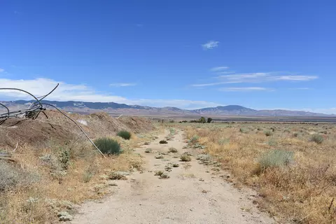 24400 Avenue B14 W, Fairmont, CA 93536