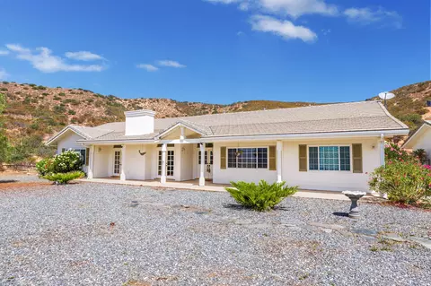 35553 Torna Way, Acton, CA 93510 photo 3
