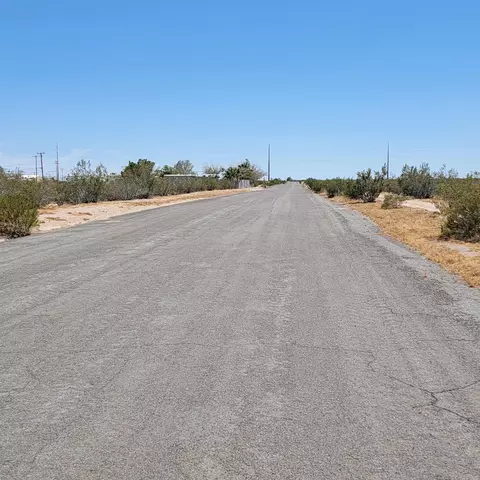 Cheyenne Boulevard, Mojave, CA 93501 photo 6