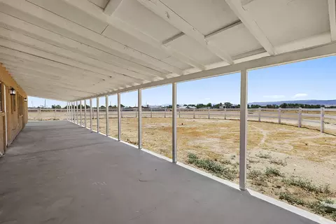9142 Ave E 8 W, Lancaster, CA 93536 photo 25