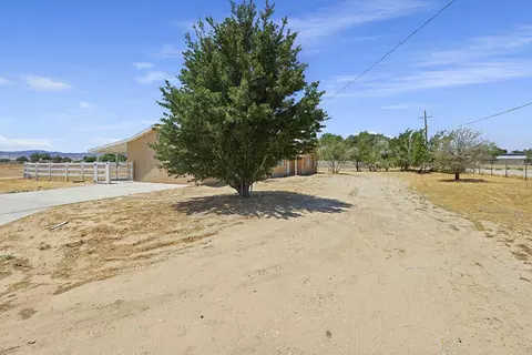 9142 Ave E 8 W, Lancaster, CA 93536 photo 29