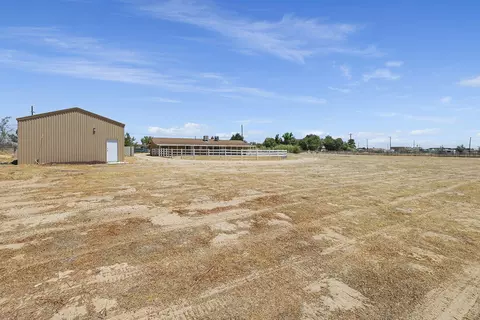 9142 Ave E 8 W, Lancaster, CA 93536 photo 28