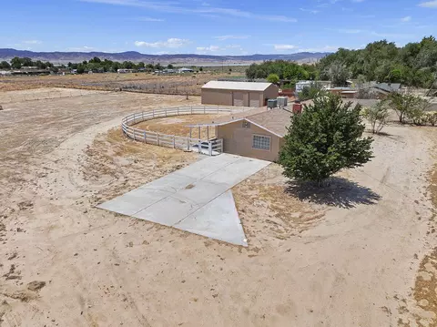 9142 Ave E 8 W, Lancaster, CA 93536 photo 31