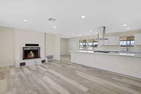 9142 Ave E 8 W, Lancaster, CA 93536 photo 5